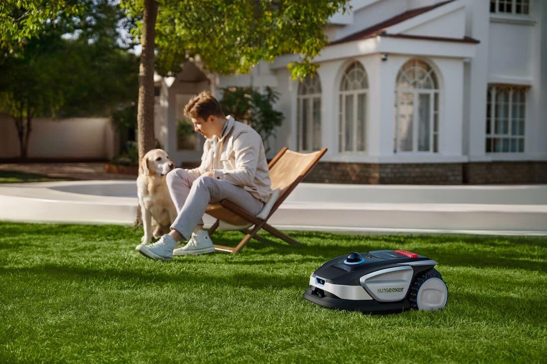 Roboter-Rasenm&auml;her f&uuml;r smarte Gartenpflege