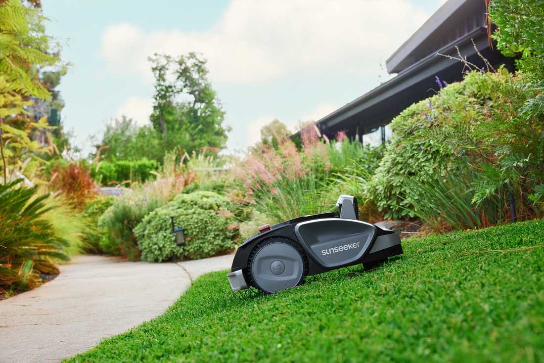 Sunseeker V3 on a lawn