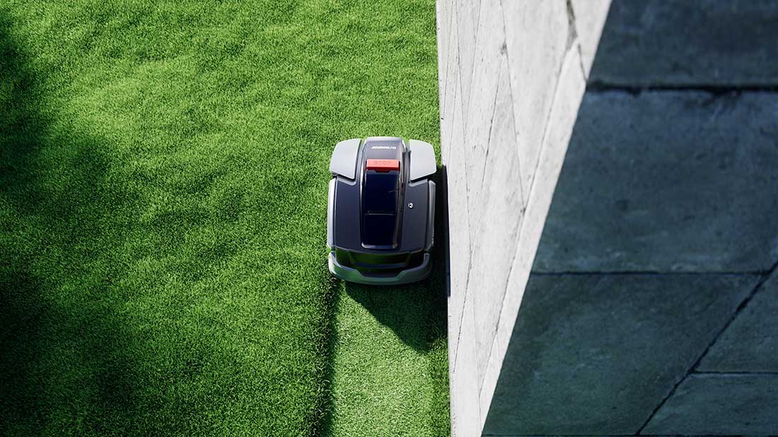Robotic Lawn Mower Edge Cutting