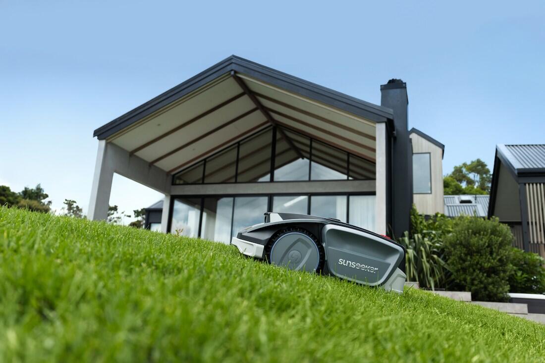 Hill Climbing Performance for Lawn Mowing