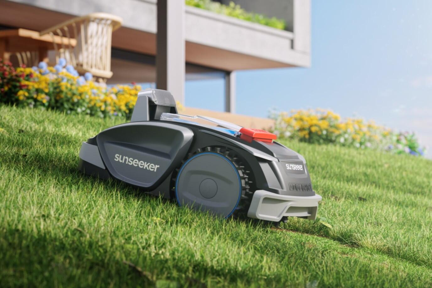 V3 Climbing on A Sloped Lawn