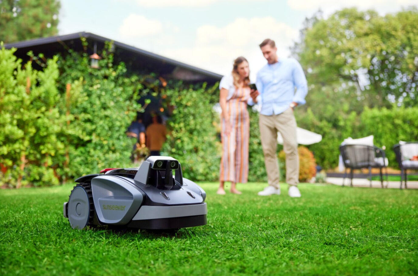 What Is the Average Cost of a Robot Lawn Mower?