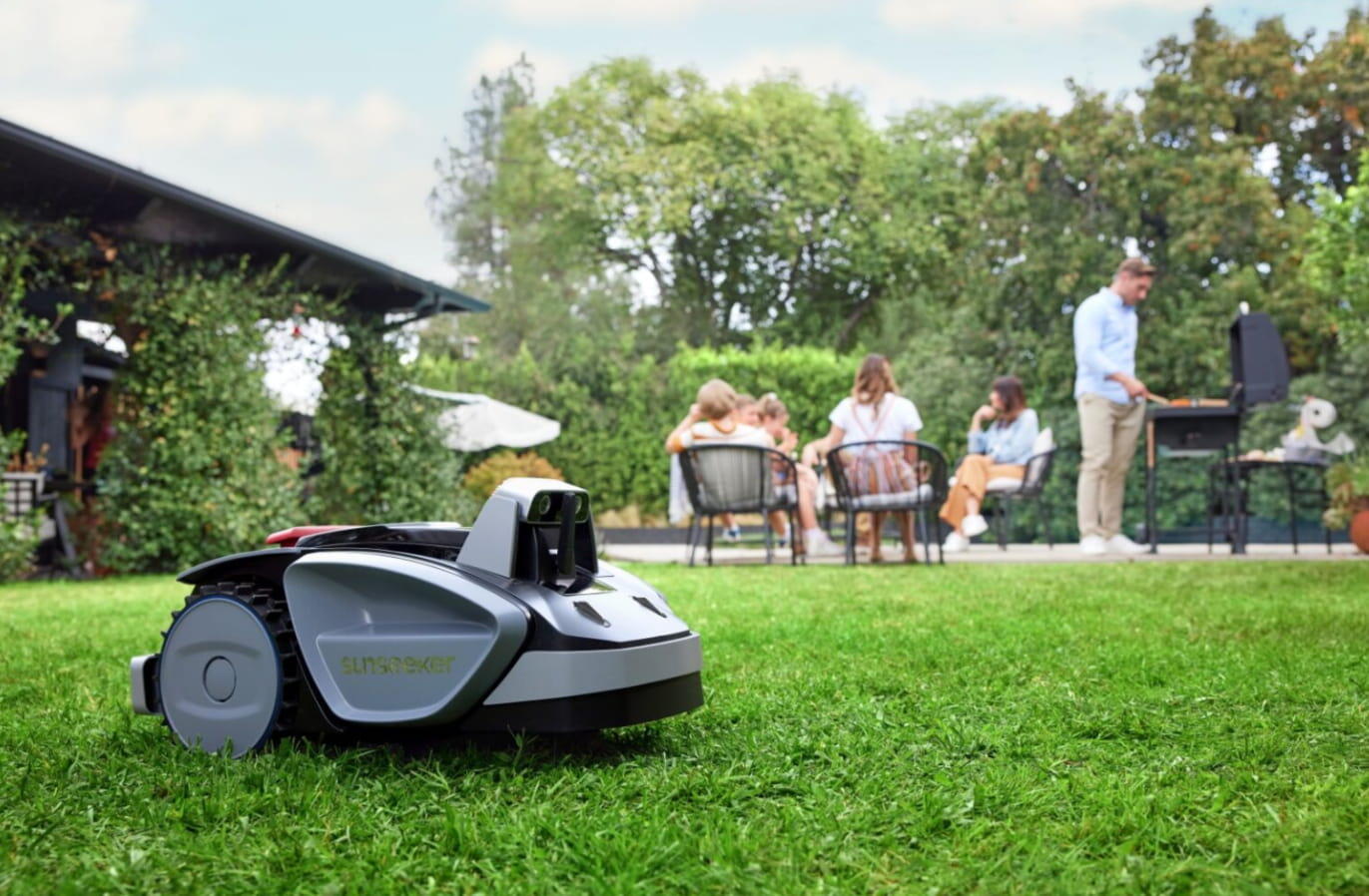 The Best Robot Lawn Mowers: Automate Your Perfect Garden